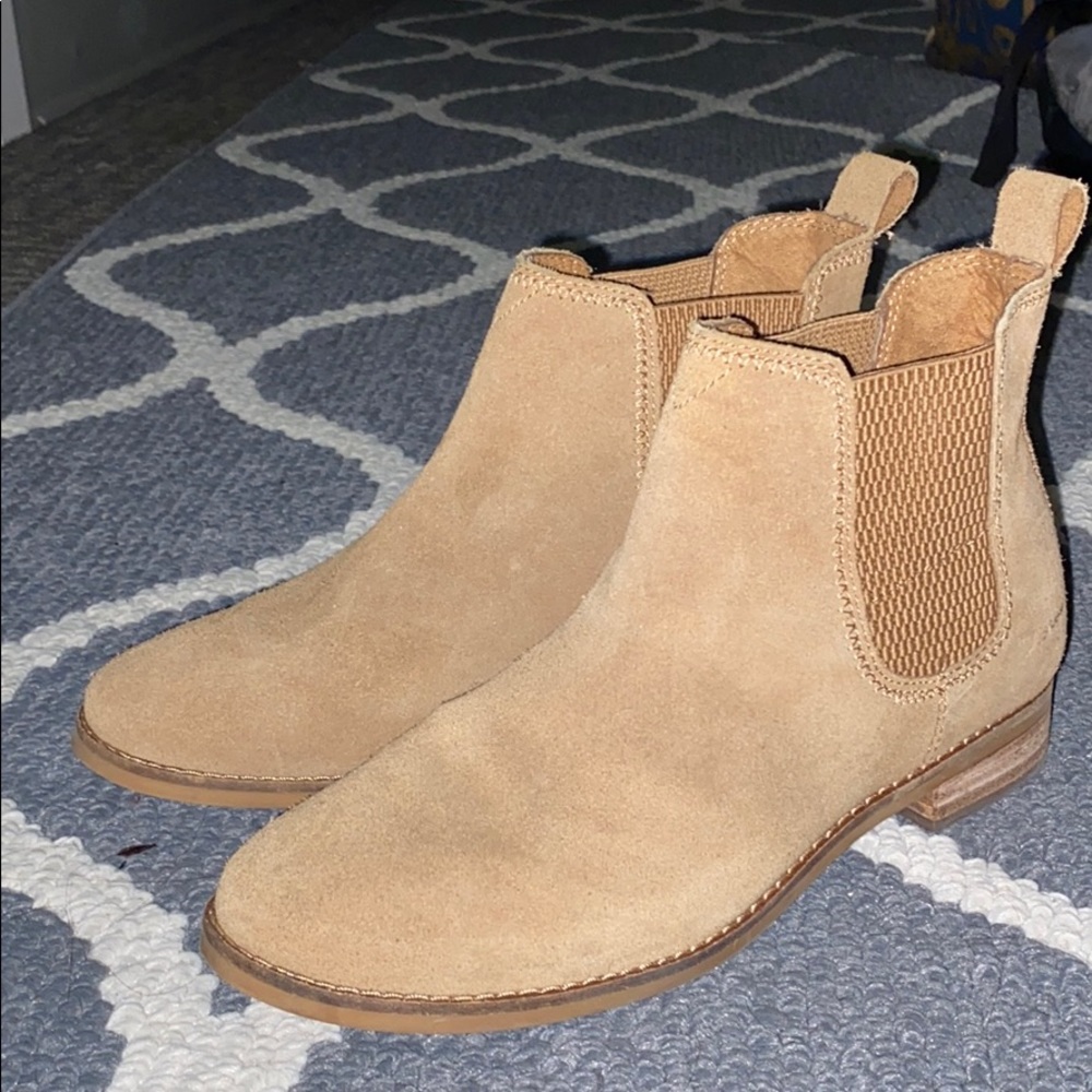 TOMS light brown ankle booties